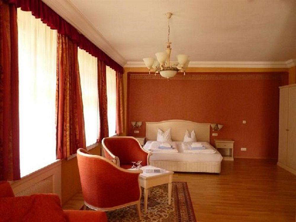Hotel Kaiservilla Heiligenblut Buitenkant foto