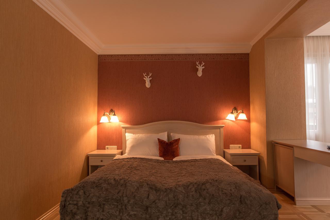 Hotel Kaiservilla Heiligenblut Buitenkant foto